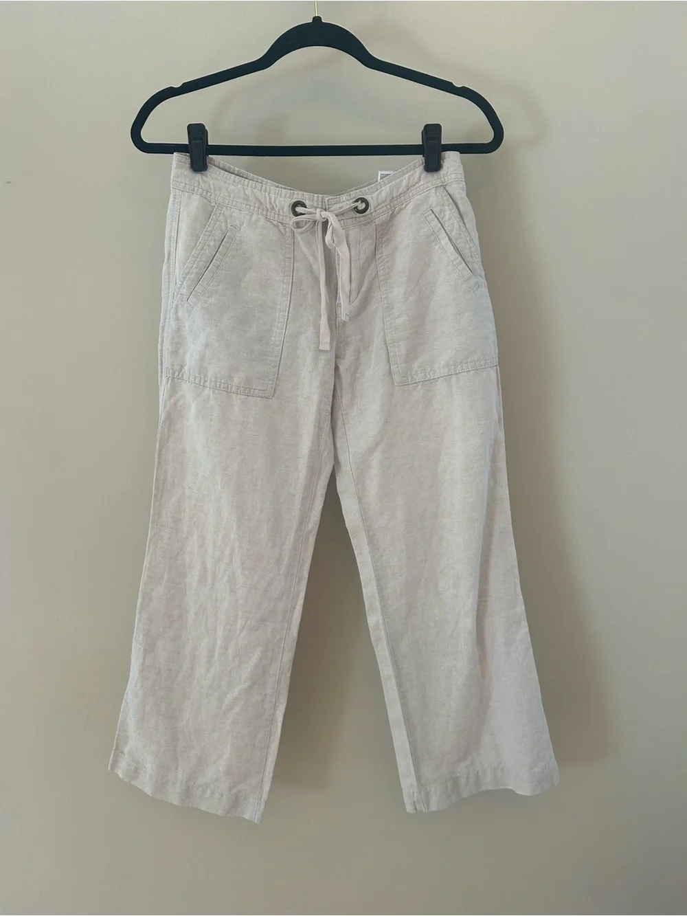 Banana Republic Light Beige Drawstring Linen-Cotton Capris